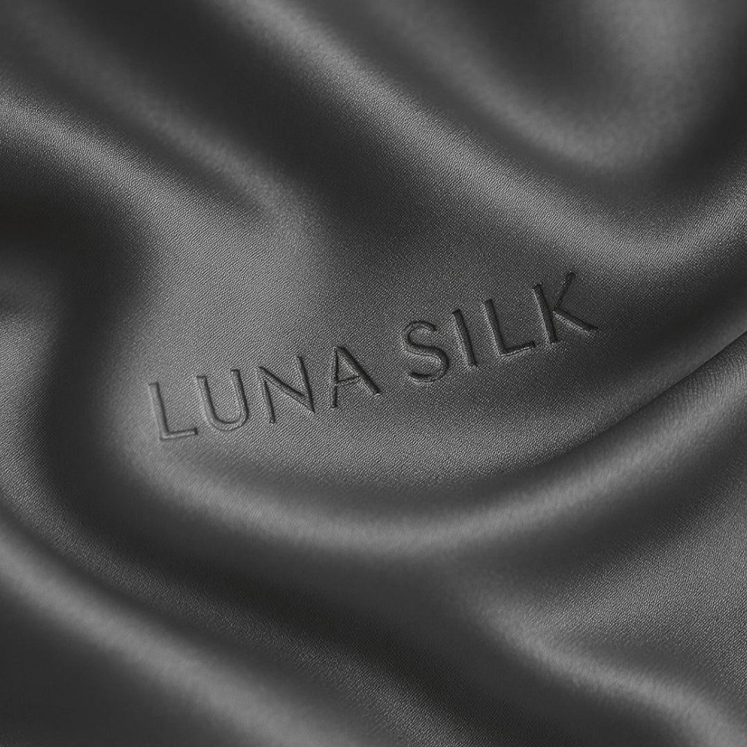 Luna Silk™ Long Lasting Bamboo Silk Pillowcase